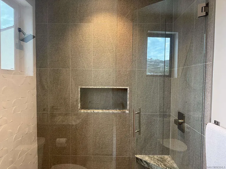 8168 Paseo Del Ocaso — Photo 12