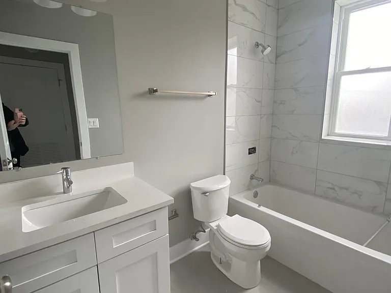 3673 N Elston Ave — Photo 30
