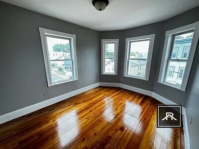 31 Adamson St #3 — Photo 6