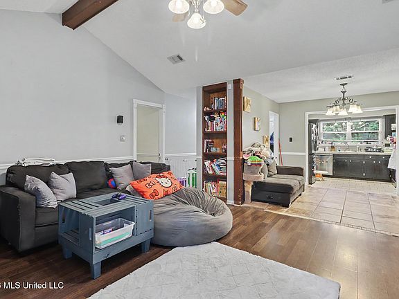 2nd image of 12449 Red Fox Dr