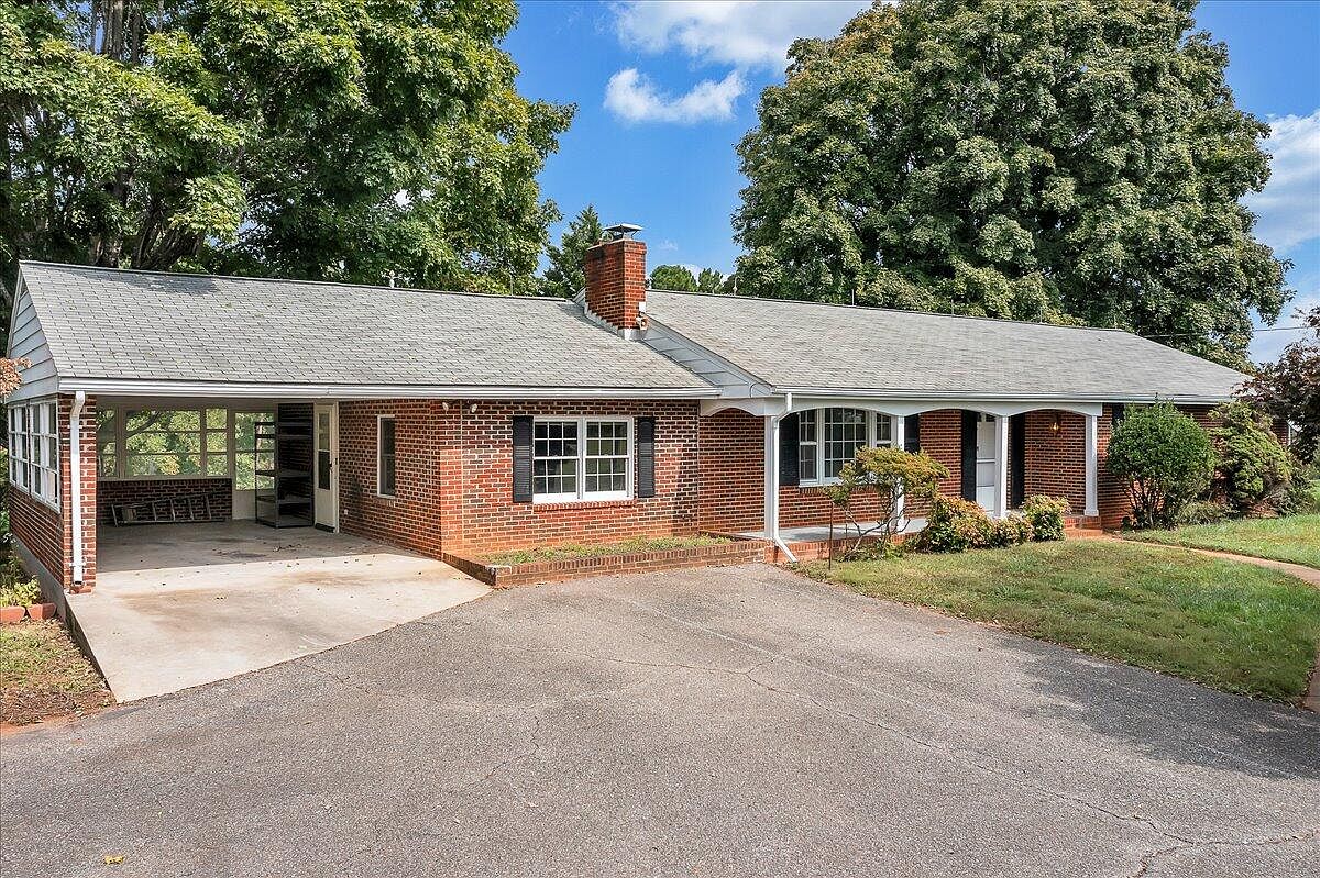 8450 Forest Rd, Goode, VA 24556 Zillow