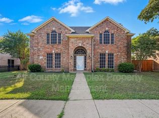 2313 Loretta Ln, Rowlett, TX 75088