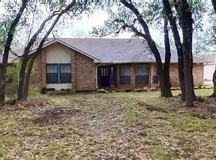 111 Clydesdale Dr, San Marcos, TX 78666