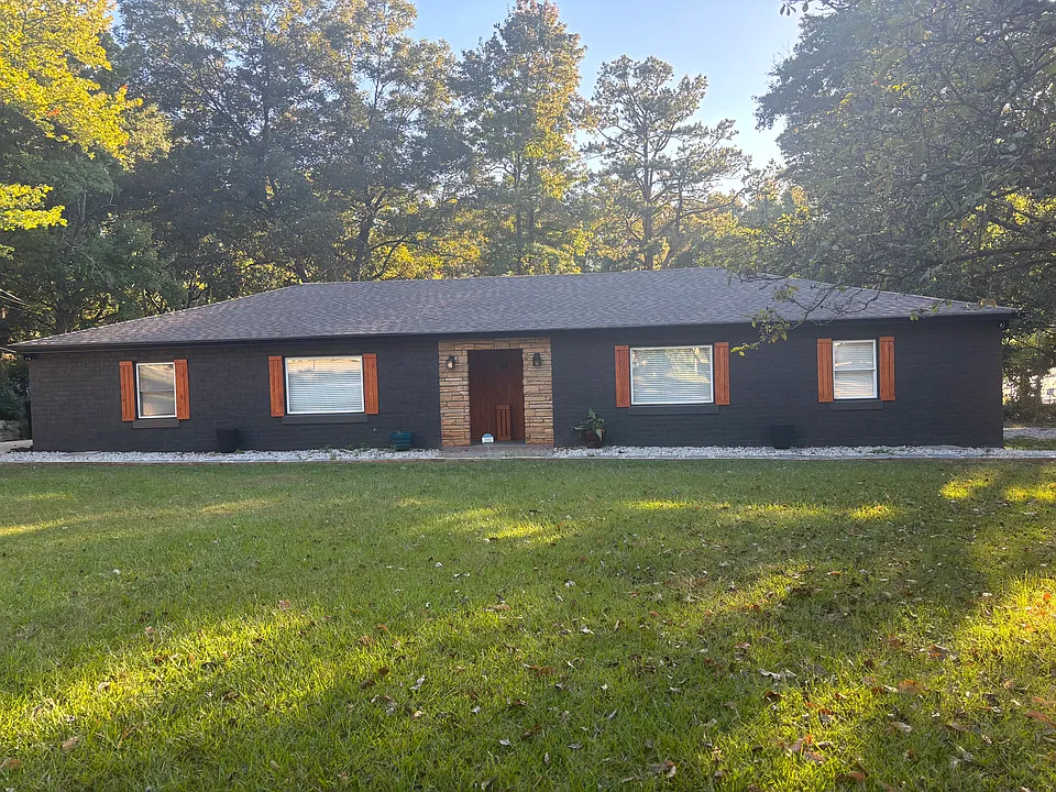 2434 Rugby Ave #A