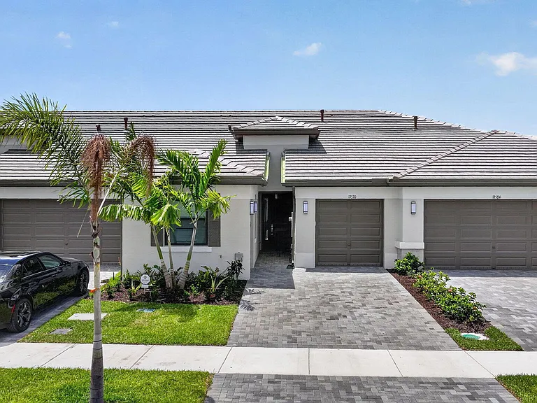 13570 SW Starkissed Ln #7 — Photo 38