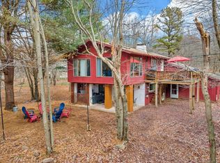 349 Brier Crest Rd, Blakeslee, PA 18610