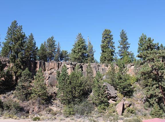 4th image of 1100 Mt Bachelor Dr