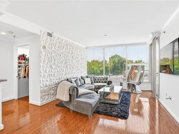 3338 Peachtree Rd NE APT 501, Atlanta, GA 30326