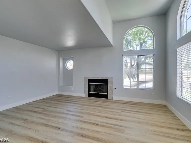 199 Oro Canyon St — Photo 3