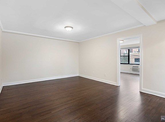 5th image of 100 Central Ave APT 2B
