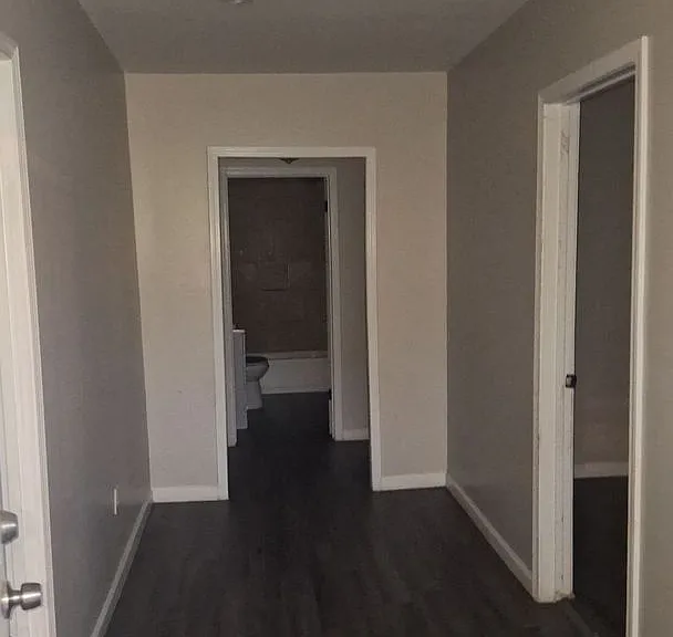 1661 Patton St — Photo 4