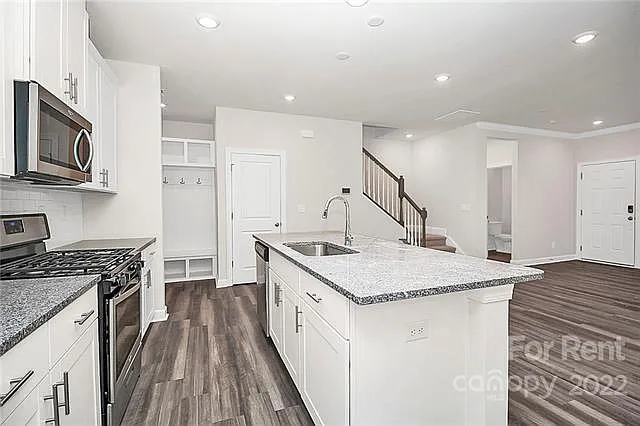 4005 Armstrong Farm Dr — Photo 13