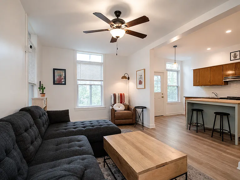 5733 N Ridge Ave #B — Photo 8