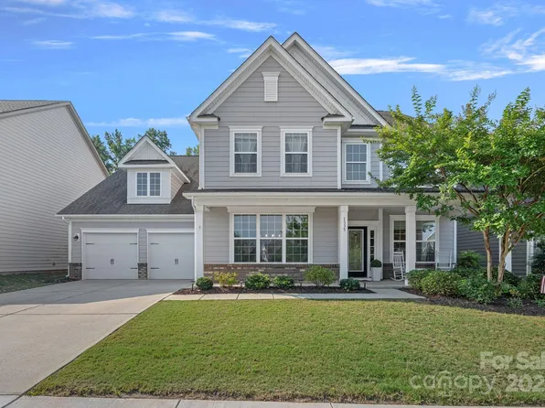 1335 Bryson Gap Dr, Fort Mill, SC 29715