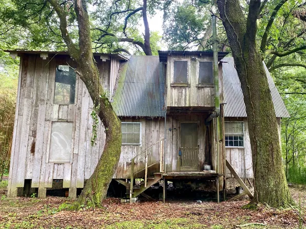 1114 Herman Dupuis Rd, Breaux Bridge, LA 70517