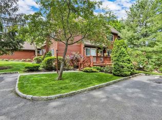 402 Tamarack Ln, Brewster, NY 10509