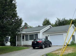 25 Jans Blvd, Lewiston, ME 04240