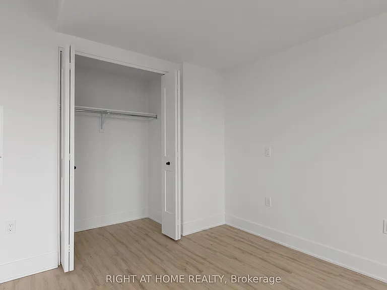 377 Winona Ave #502 — Photo 13