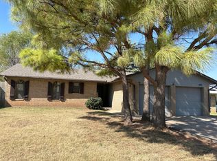 1100 Cherrywood Ln, Yukon, OK 73099