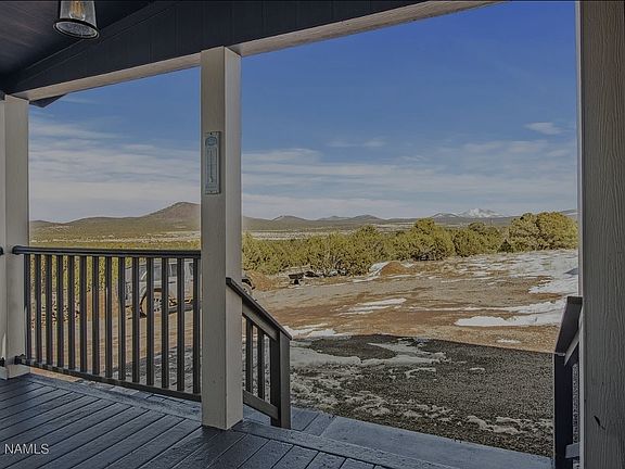 2nd image of 1078 E San Marcos Rd