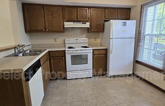 5th image of 5438 Evard Rd