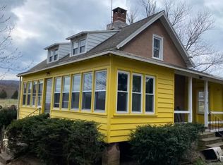 (Undisclosed Address), Douglassville, PA 19518