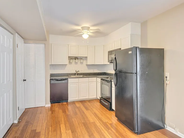 2716 Gatewood Cir — Photo 7