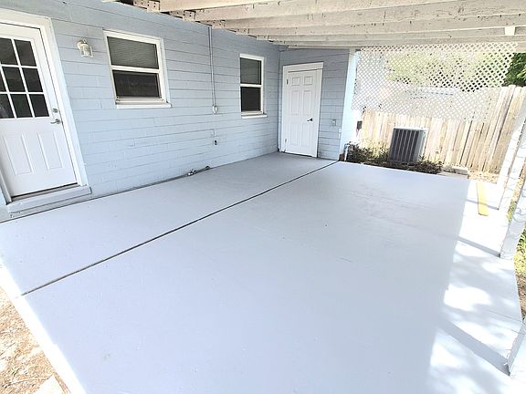 2nd image of 227 9th St #227