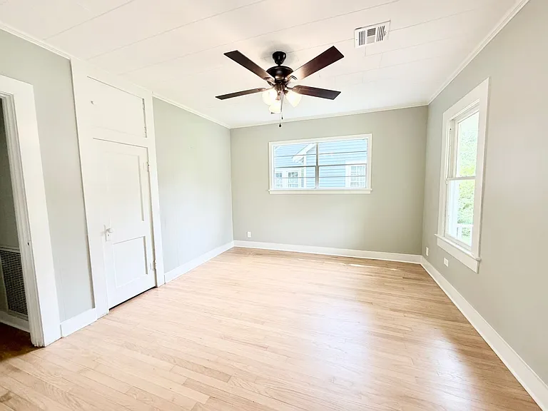 526 Evangeline Dr — Photo 6