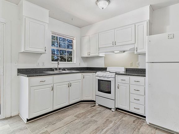 3rd image of 6307 E Shore Dr