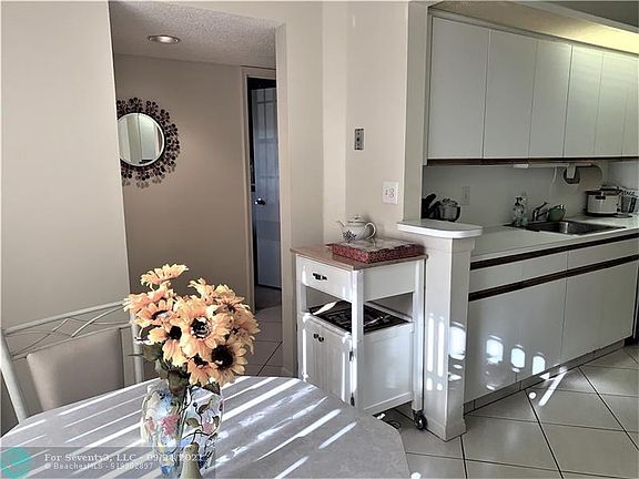 2nd image of 1603 Abaco Dr APT F1