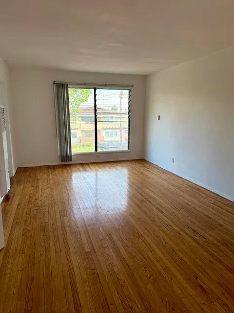 1 bed, 680 sqft, $2,100 — Photo 2