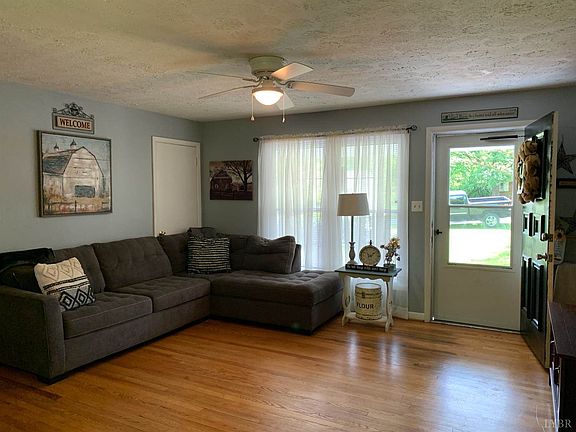 4th image of 1448 Rainbow Forest Dr