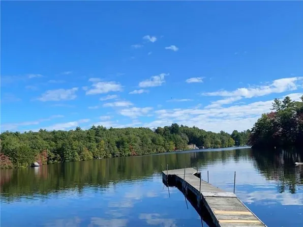 344 Court House Ln, Pascoag, RI 02859