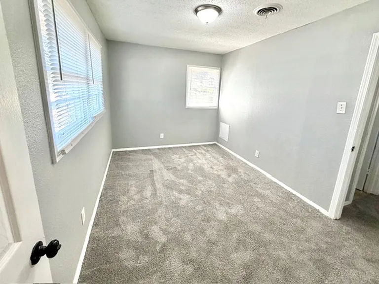 3203 Aden St — Photo 8