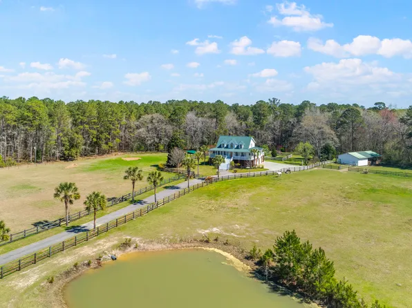 1008 Hoodtown Rd, Bonneau, SC 29431