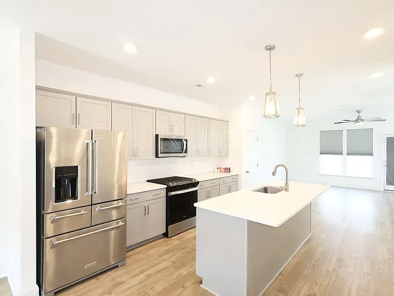 425 Randolph View Dr — Photo 21