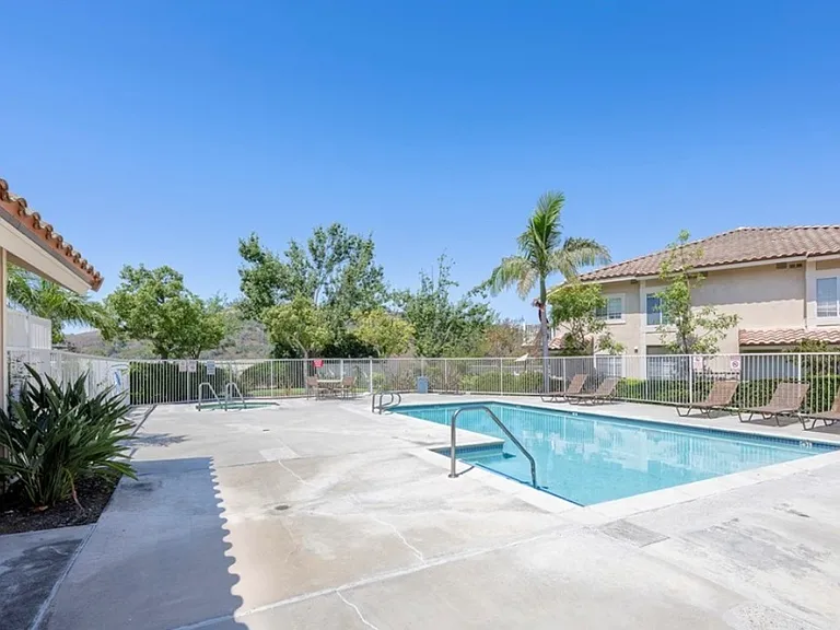 19801 Meadow Ridge Dr — Photo 24