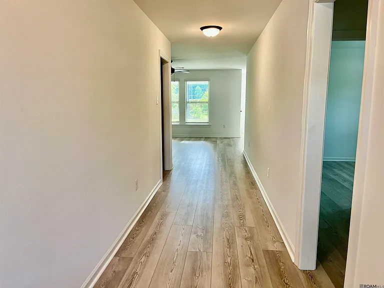 10922 S Lakeside Dr — Photo 3
