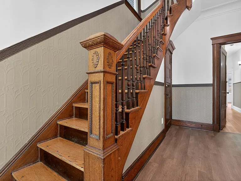 42 Duer Pl #3 — Photo 12