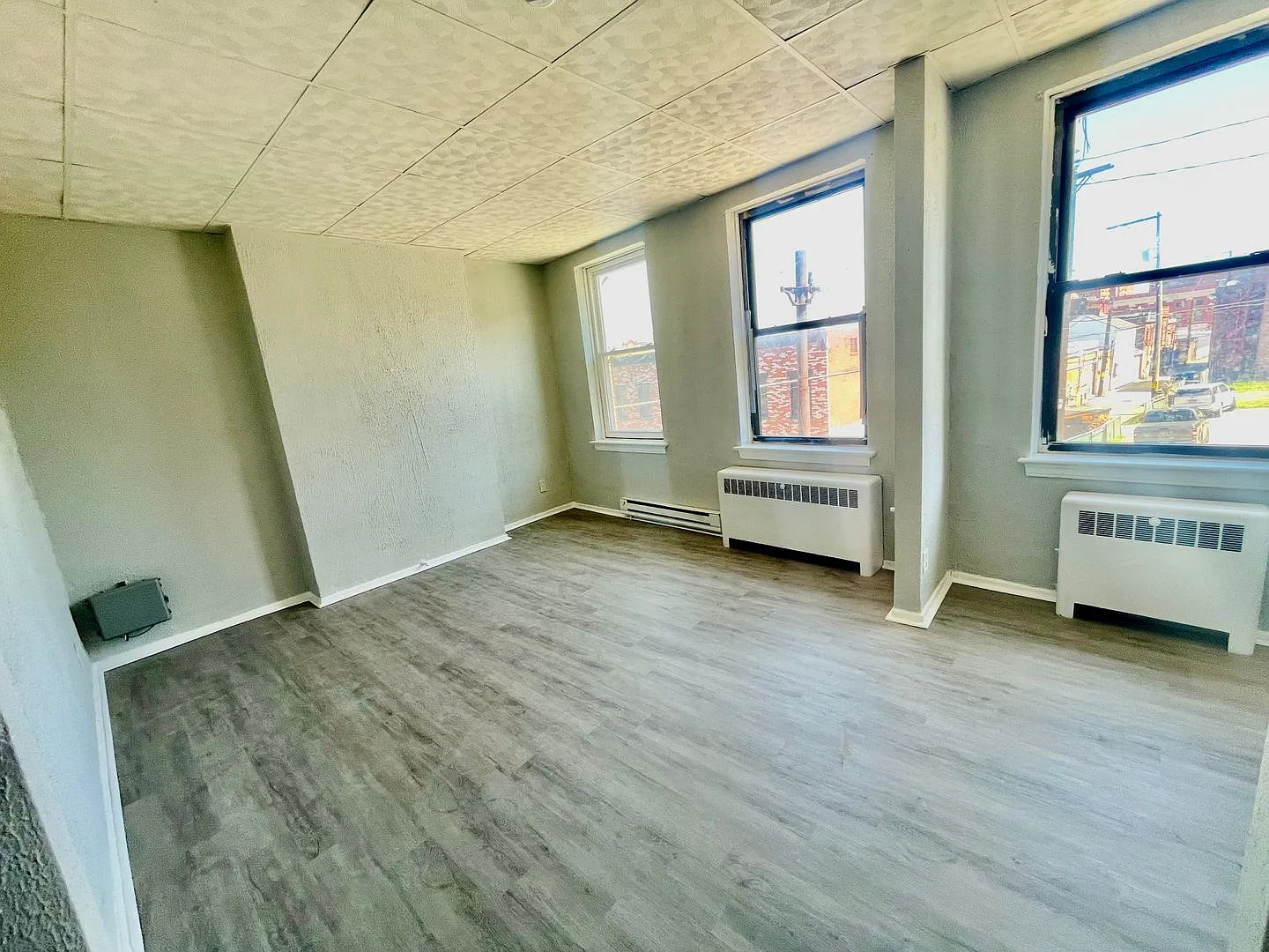 810 Amity Street — Photo 2