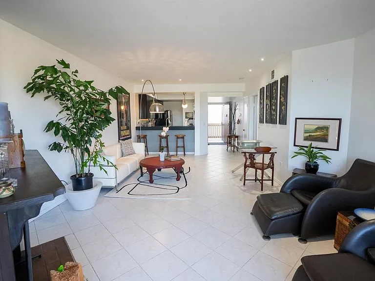 3098 Rue Dorleans #311 — Photo 31