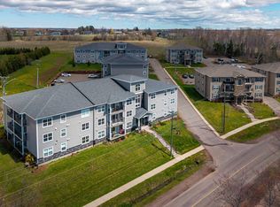 212 Shakespeare Dr #213, Stratford, PE C1B4B7