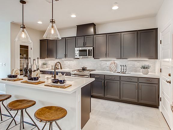 2nd image of 215 Badwater Basin St #2ZK4W8