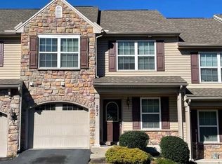 293 Fieldstone Ct, New Cumberland, PA 17070