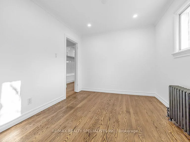 1035 Briar Hill Ave #MAIN 2ND — Photo 8
