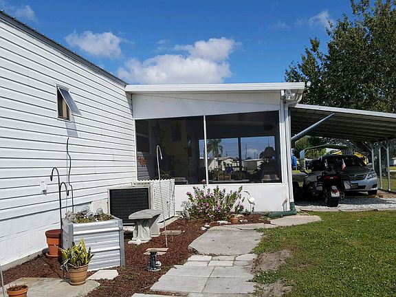 2nd image of 1502 Lake Dr W