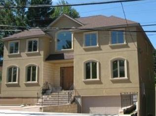 511 Lighthouse Ave, Staten Island, NY 10306