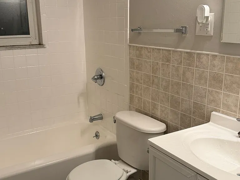 6118 Dickson Rd — Photo 9