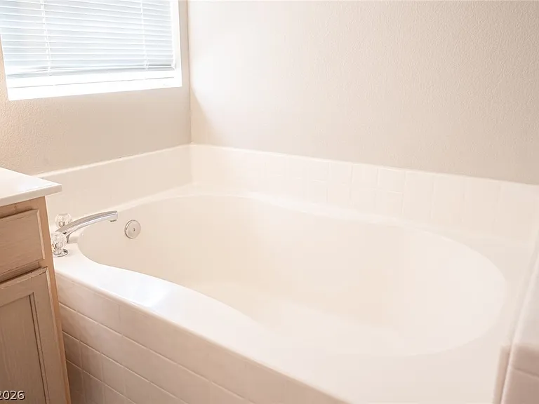 641 Solitude Point Ave — Photo 45